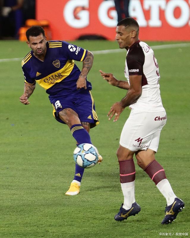 夏洛特黄蜂迎荷甲关键赛，加时末段状态回暖，气氛紧张，细节决定成败 